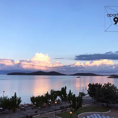 Apartment 99 Néa Péramos المظهر الخارجي الصورة